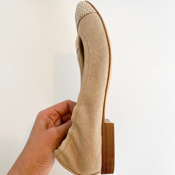 Authentic CHANEL Tan/Nude Ballet Flats - Picture 7 of 8